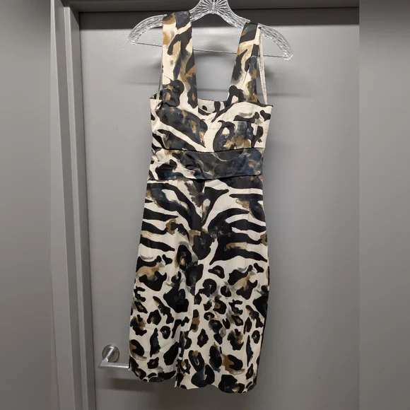 Karen Millen Elegant Dress - Picture 4 of 5